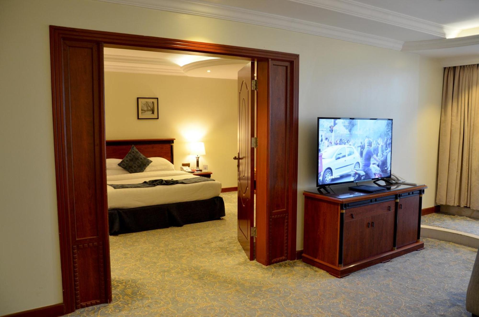 Crown Tower Hotel Al Al Jubail Eksteriør bilde