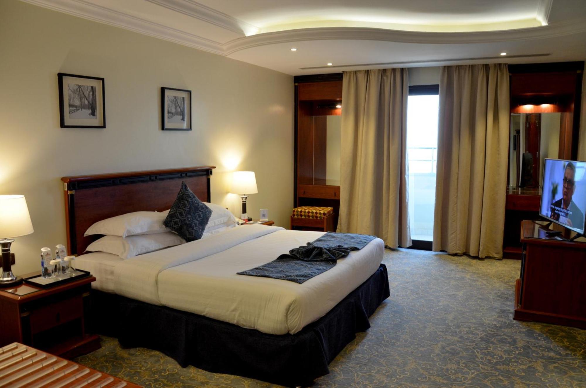 Crown Tower Hotel Al Al Jubail Eksteriør bilde