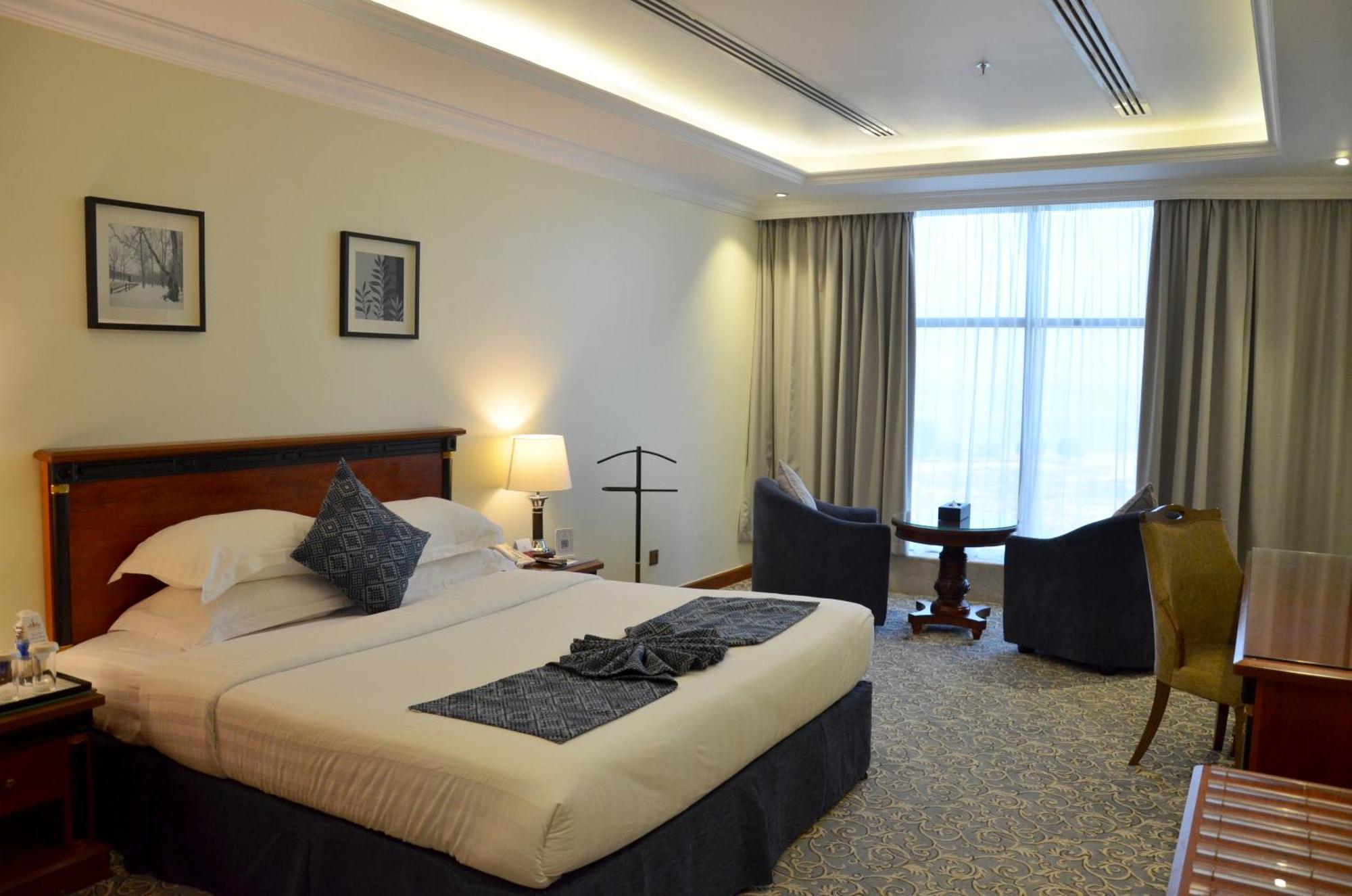 Crown Tower Hotel Al Al Jubail Eksteriør bilde